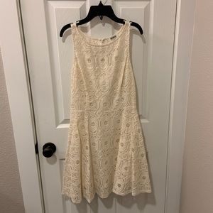 BB Dakota White Lace Dress Size 4